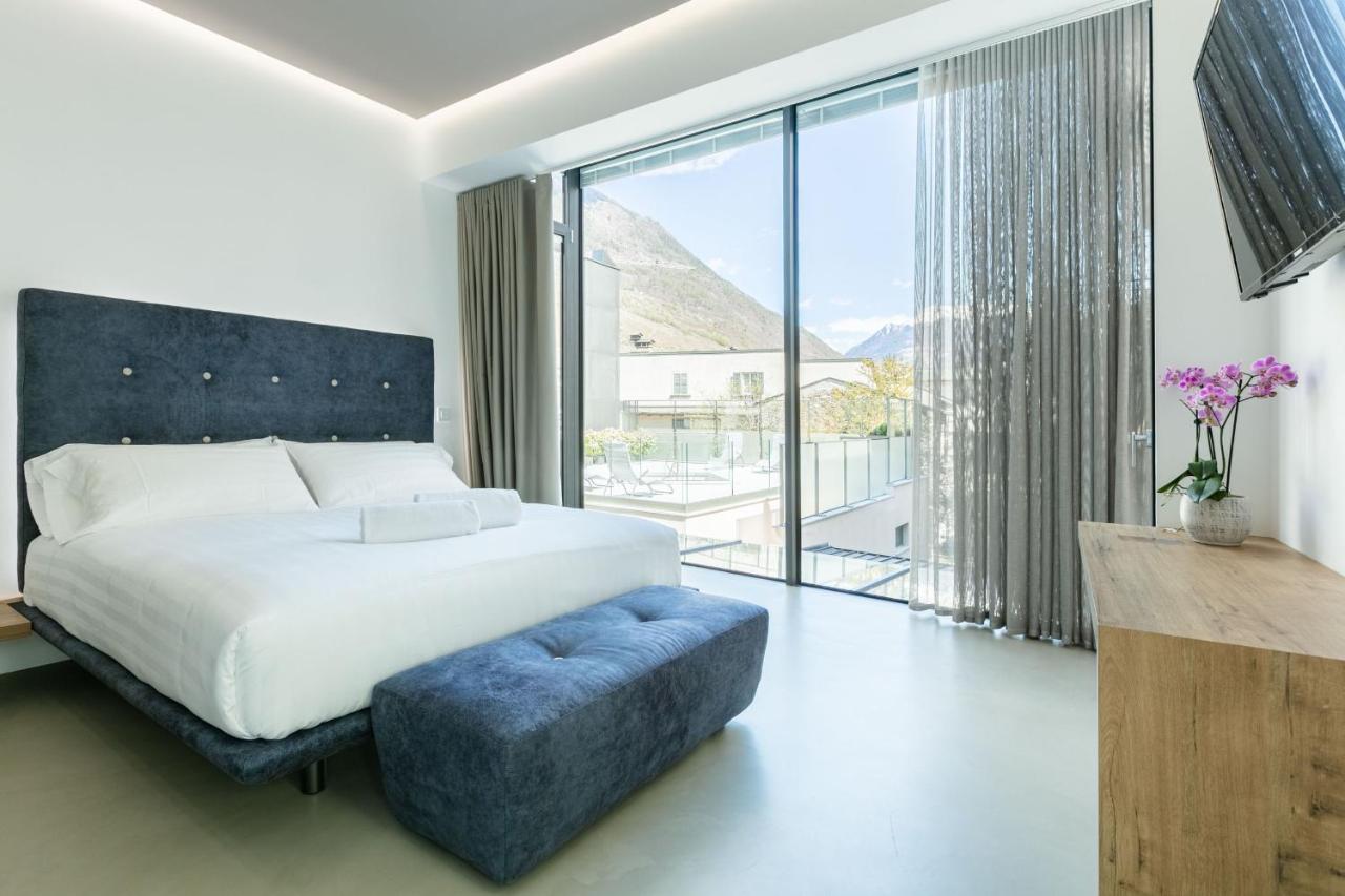 Domus Cavour Rooms&Suites تيرانو المظهر الخارجي الصورة
