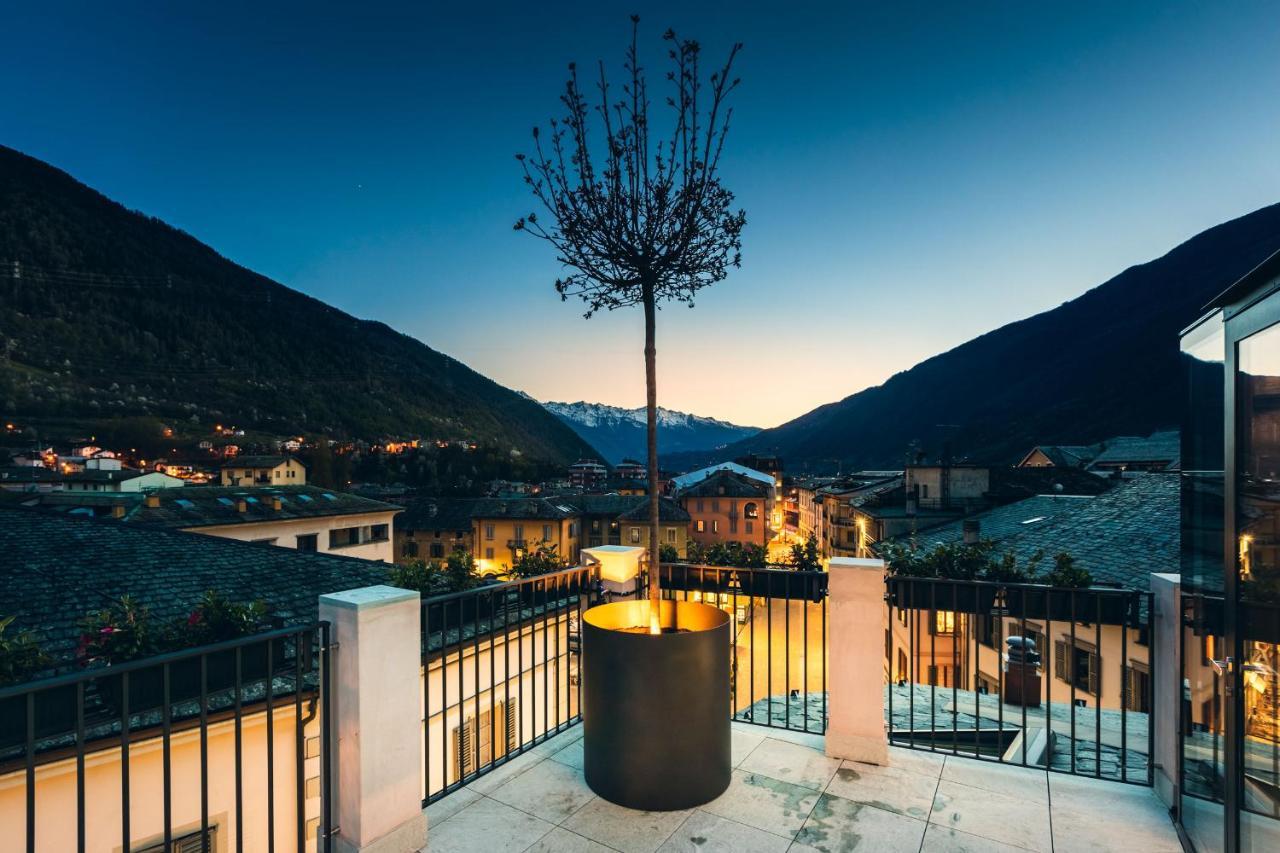 Domus Cavour Rooms&Suites تيرانو المظهر الخارجي الصورة