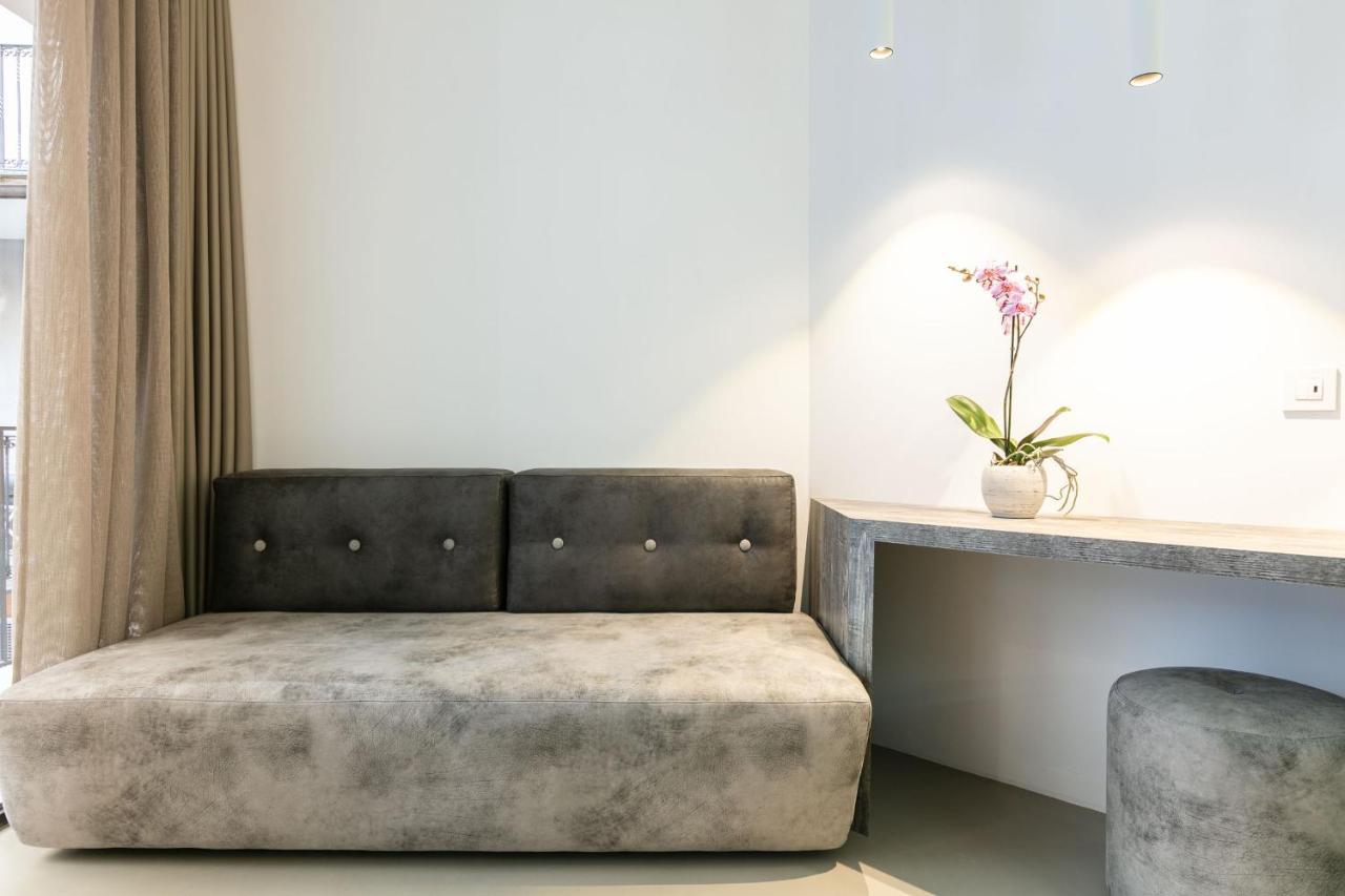 Domus Cavour Rooms&Suites تيرانو المظهر الخارجي الصورة