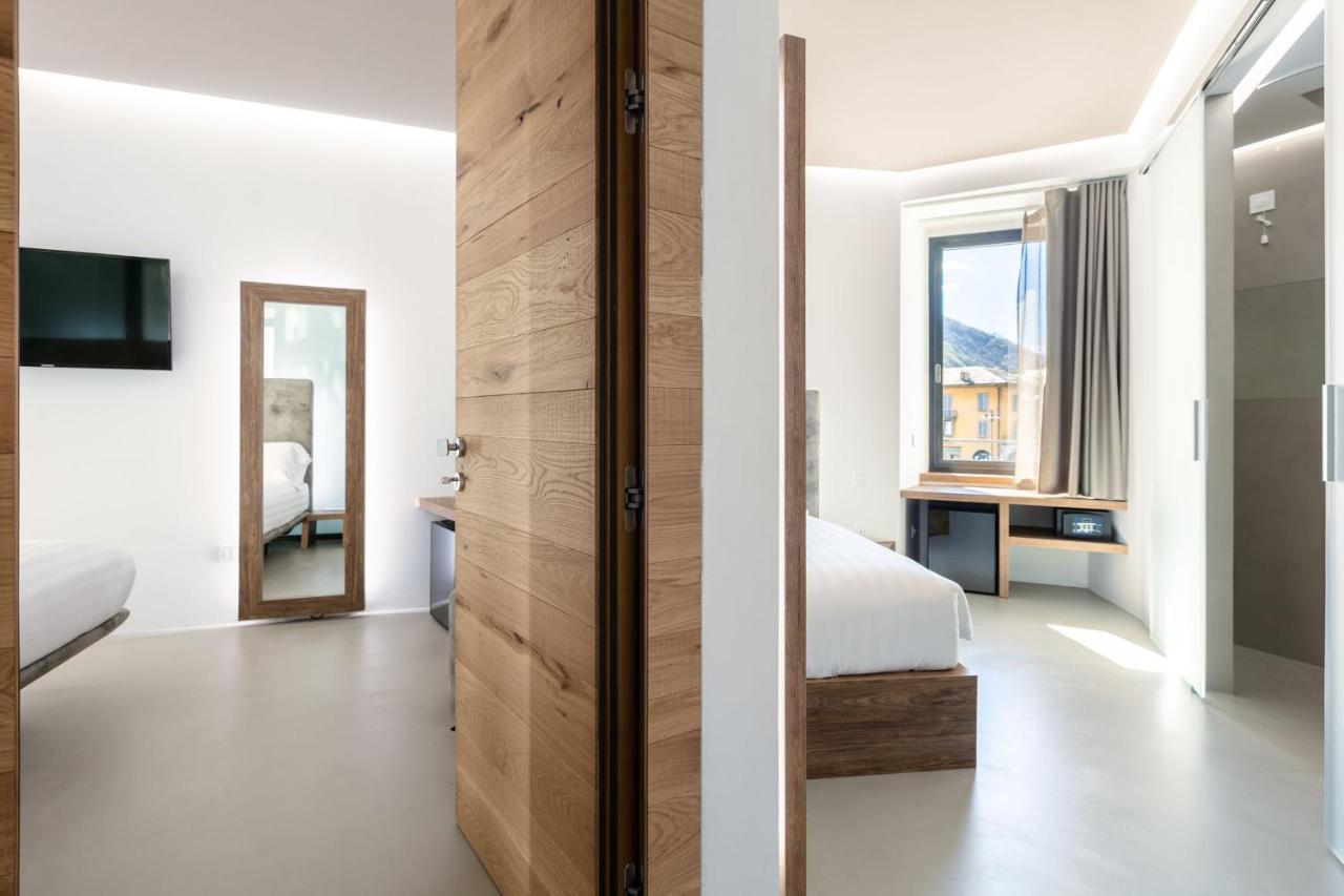 Domus Cavour Rooms&Suites تيرانو المظهر الخارجي الصورة