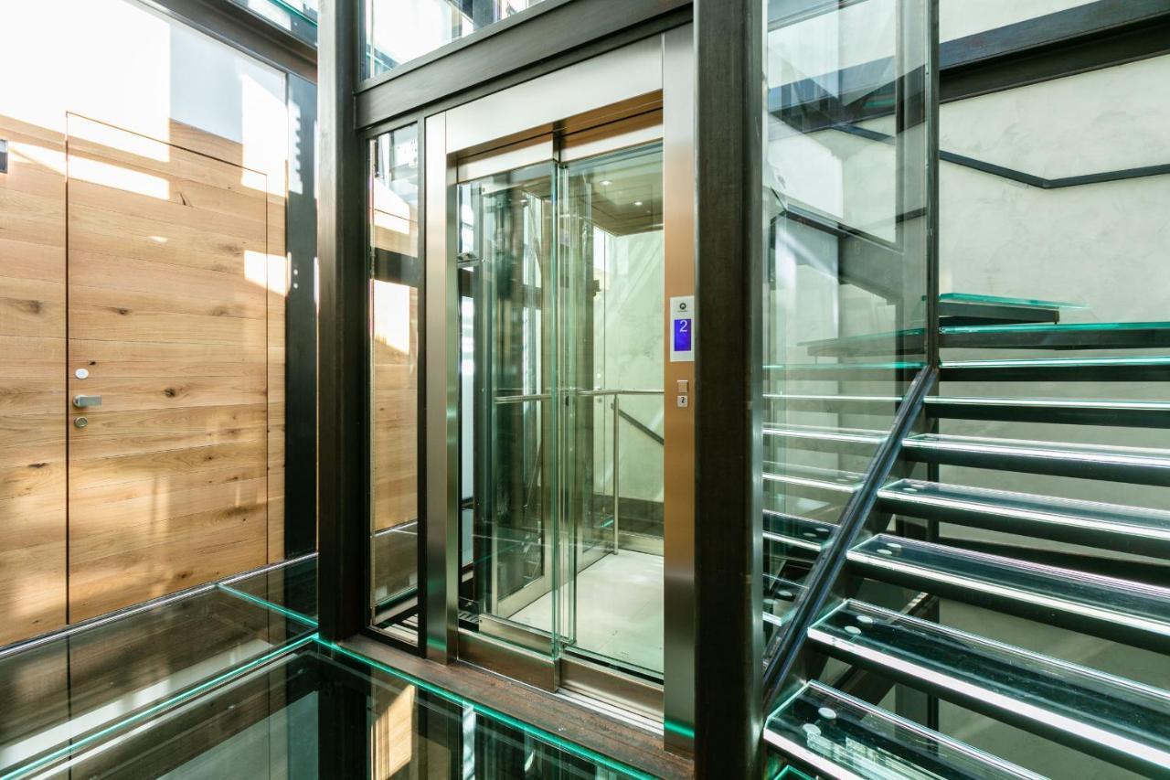 Domus Cavour Rooms&Suites تيرانو المظهر الخارجي الصورة