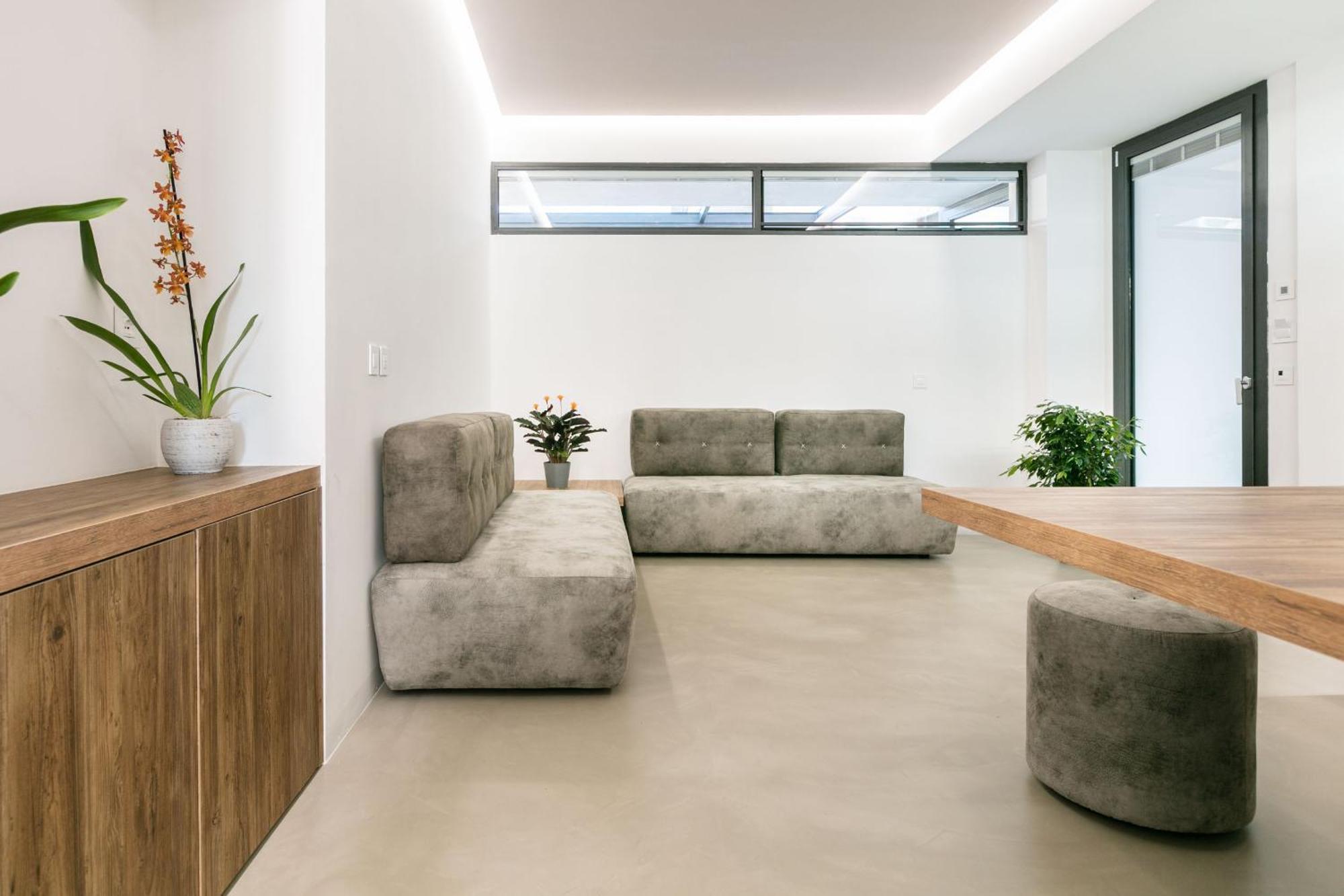 Domus Cavour Rooms&Suites تيرانو الغرفة الصورة